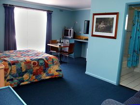 Central Motel Port Fairy - St Kilda Accommodation 1