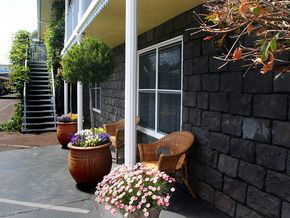 Central Motel Port Fairy - St Kilda Accommodation 2