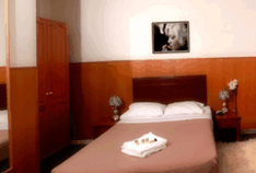 Holiday Lodge - St Kilda Accommodation 0