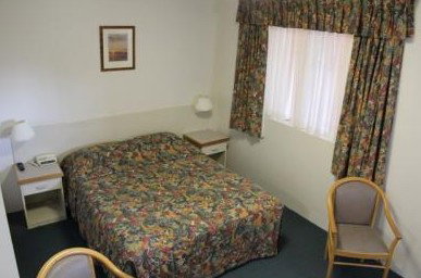 AZA Motel - St Kilda Accommodation 1