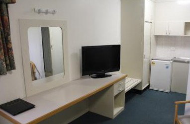 AZA Motel - St Kilda Accommodation 3