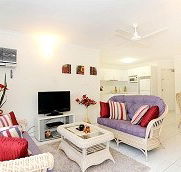 Port Douglas Outrigger Apartments - St Kilda Accommodation