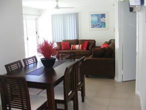 Port Douglas Outrigger Apartments - St Kilda Accommodation 5