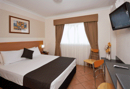 Cairns Queens Court - St Kilda Accommodation 1