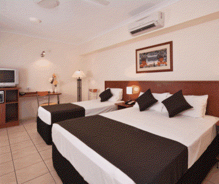 Cairns Queens Court - St Kilda Accommodation 3