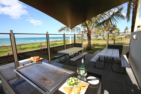 San Simeon Beachfront Apartments - St Kilda Accommodation 3