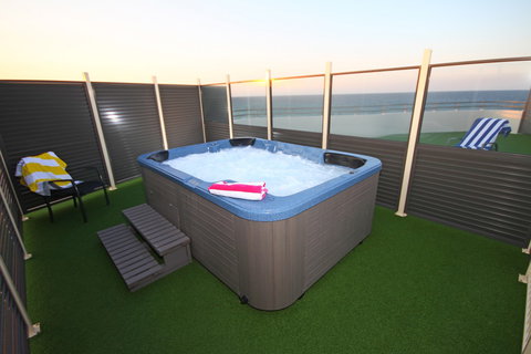 San Simeon Beachfront Apartments - St Kilda Accommodation 4