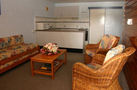 Sky View Coastal Luxury Units - St Kilda Accommodation 3