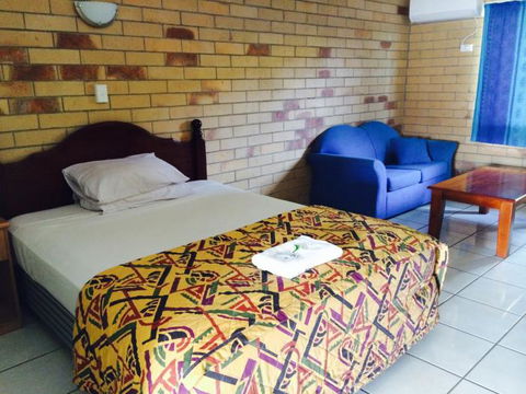 Moranbah Motor Inn Bar And Restaurant - St Kilda Accommodation 1