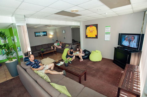 Islander Resort Hotel - St Kilda Accommodation 2