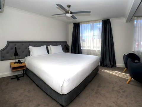 Pensione Hotel Perth - St Kilda Accommodation 1