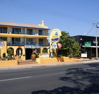 Delfinos Bay Resort - St Kilda Accommodation