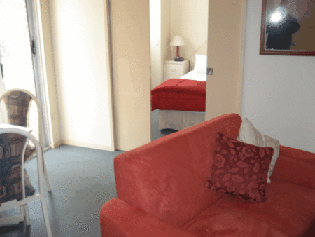 St Lucia Gardens - St Kilda Accommodation