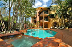 Bermuda Villas - St Kilda Accommodation 0