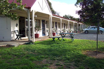 First Landing Motel - St Kilda Accommodation 1