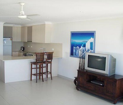 Paros On The Beach - St Kilda Accommodation 1