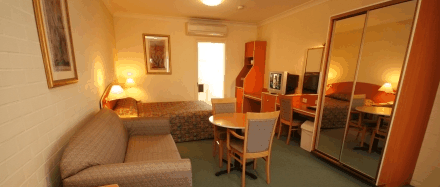 Best Western Coachman's Inn Motel - St Kilda Accommodation 2