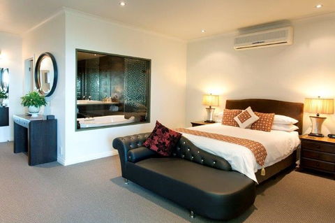 Arthurs Views - Bed & Breakfast Retreat - St Kilda Accommodation 1