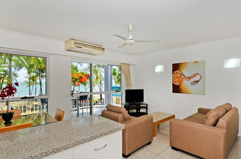 Agincourt Beachfront Apartments - St Kilda Accommodation 6