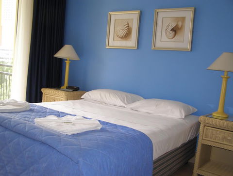 Paradise Island Resort - St Kilda Accommodation 0