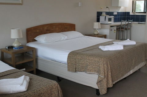 A' Montego Mermaid Beach Motel - St Kilda Accommodation 0