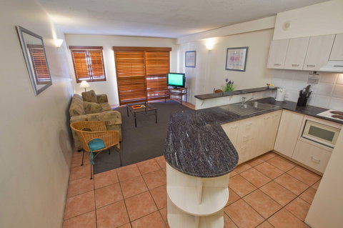 Inn Cairns Boutique Apartments - St Kilda Accommodation 2