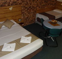 Surfside Resort Motel - St Kilda Accommodation