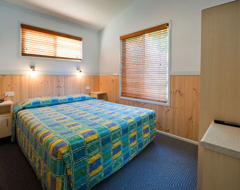 Coolum Beach Holiday Park - St Kilda Accommodation 1