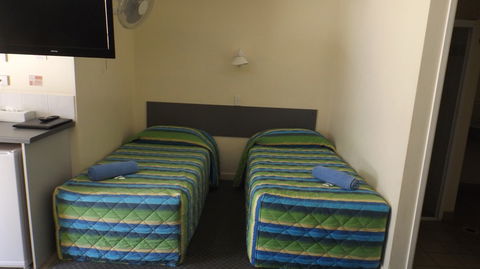 Central Point Motel - St Kilda Accommodation 2