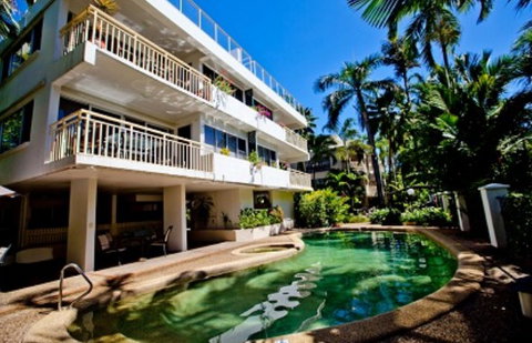 Driftwood Mantaray On Macrossan - St Kilda Accommodation 4