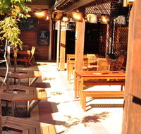 Brecknock Hotel - St Kilda Accommodation