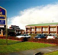 Taylors Lakes Hotel - St Kilda Accommodation