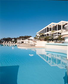 Absolute Beachfront Opal Cove Resort - St Kilda Accommodation 0