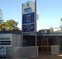 Golden Chain Palm Court Motor Inn - St Kilda Accommodation