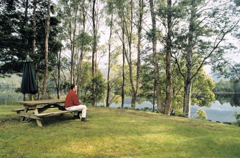 Tullah Lakeside Chalet - St Kilda Accommodation 0
