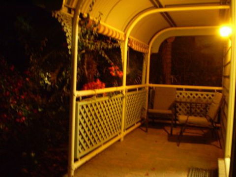 Banjo's Overnight & Holiday Units - St Kilda Accommodation 4