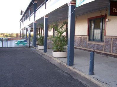 Crown Hotel Motel - St Kilda Accommodation 2