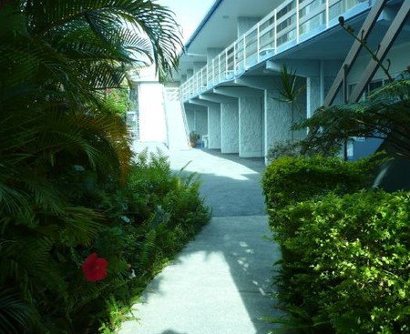 Browns At Broadbeach - St Kilda Accommodation 4