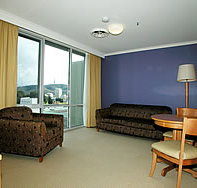Waldorf Apartments Hotel Canberra - St Kilda Accommodation