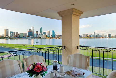 The Peninsula - St Kilda Accommodation 1