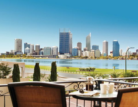 The Peninsula - St Kilda Accommodation 2