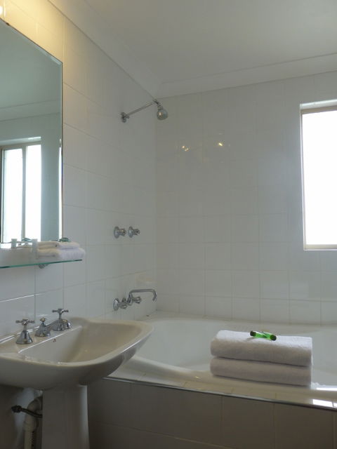 Park Ridge Retreat - St Kilda Accommodation 5