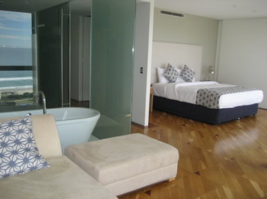 Aria Apartments Broadbeach - St Kilda Accommodation 14