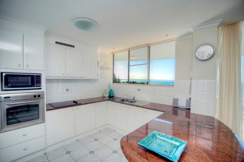 Beaches International - St Kilda Accommodation 3