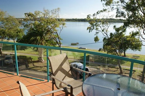 The Esplanade Picnic Point - St Kilda Accommodation 3