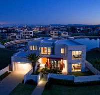 Valencia - St Kilda Accommodation