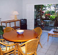 Latitude 16 Holiday Apartments - St Kilda Accommodation