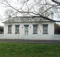 Batt's Cottage - St Kilda Accommodation