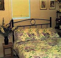 Talbingo Snowy Lakes Cottage - St Kilda Accommodation