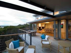 De Coudie Beach House - St Kilda Accommodation 0